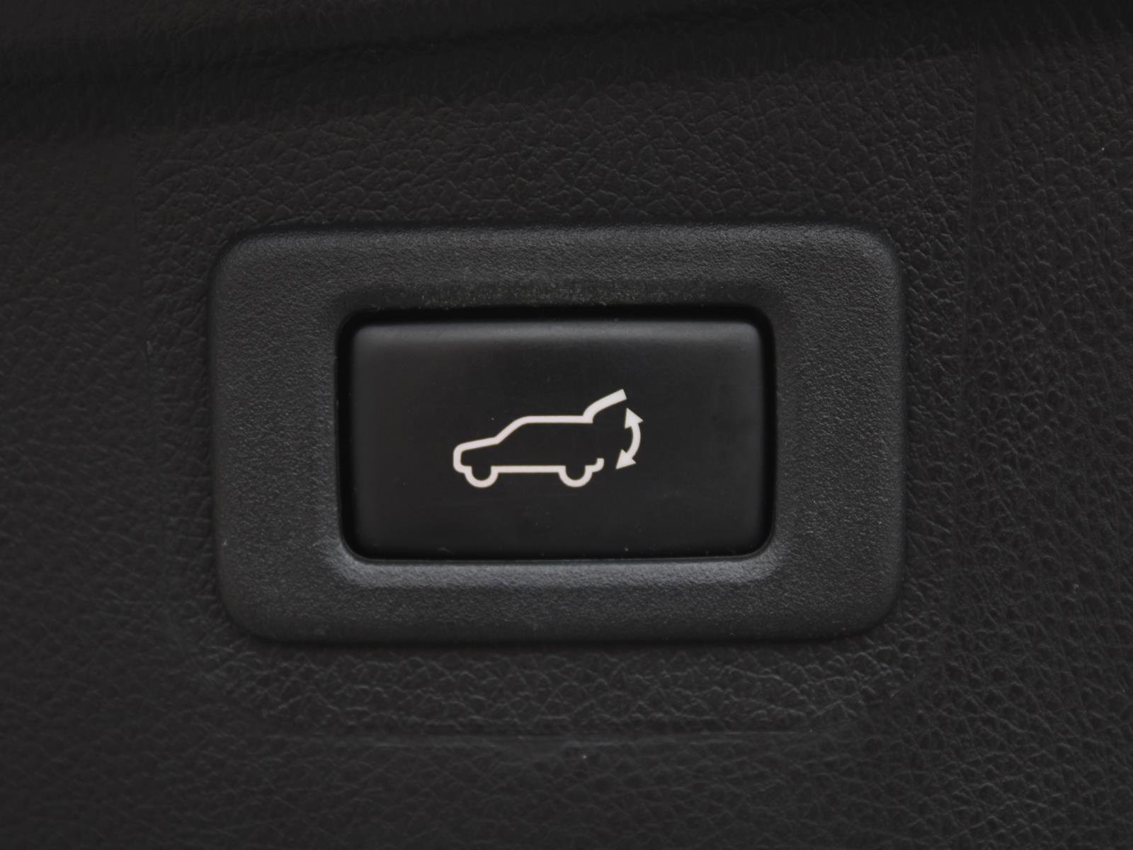 Used 2019 Subaru Outback 2.5i Premium image 10