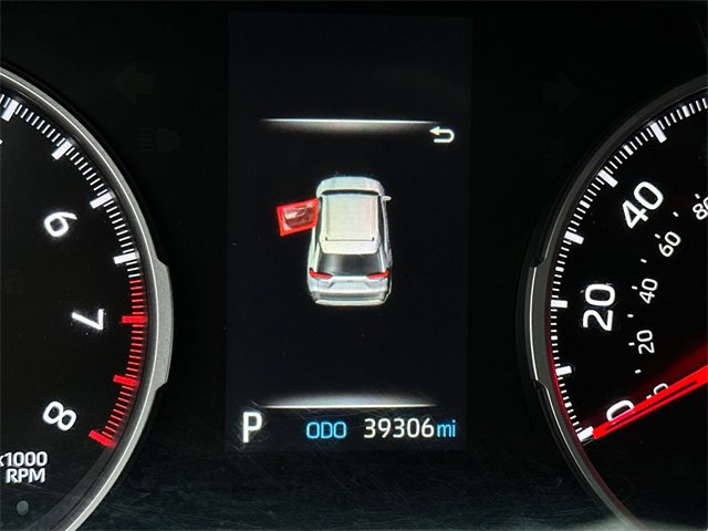 Certified 2022 Toyota RAV4 LE image 24