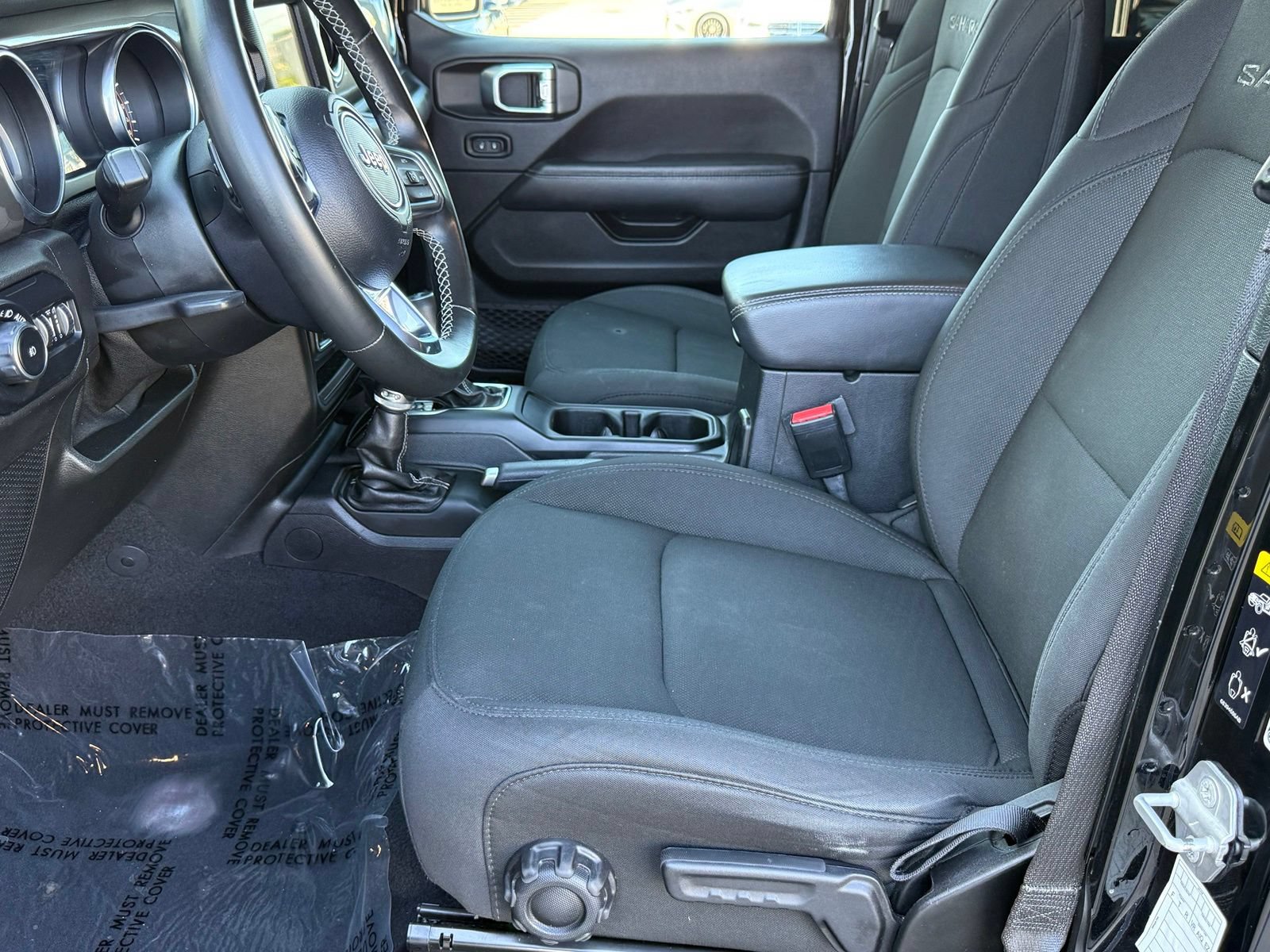 Used 2021 Jeep Wrangler Unlimited Sahara AWD/4WD image 22