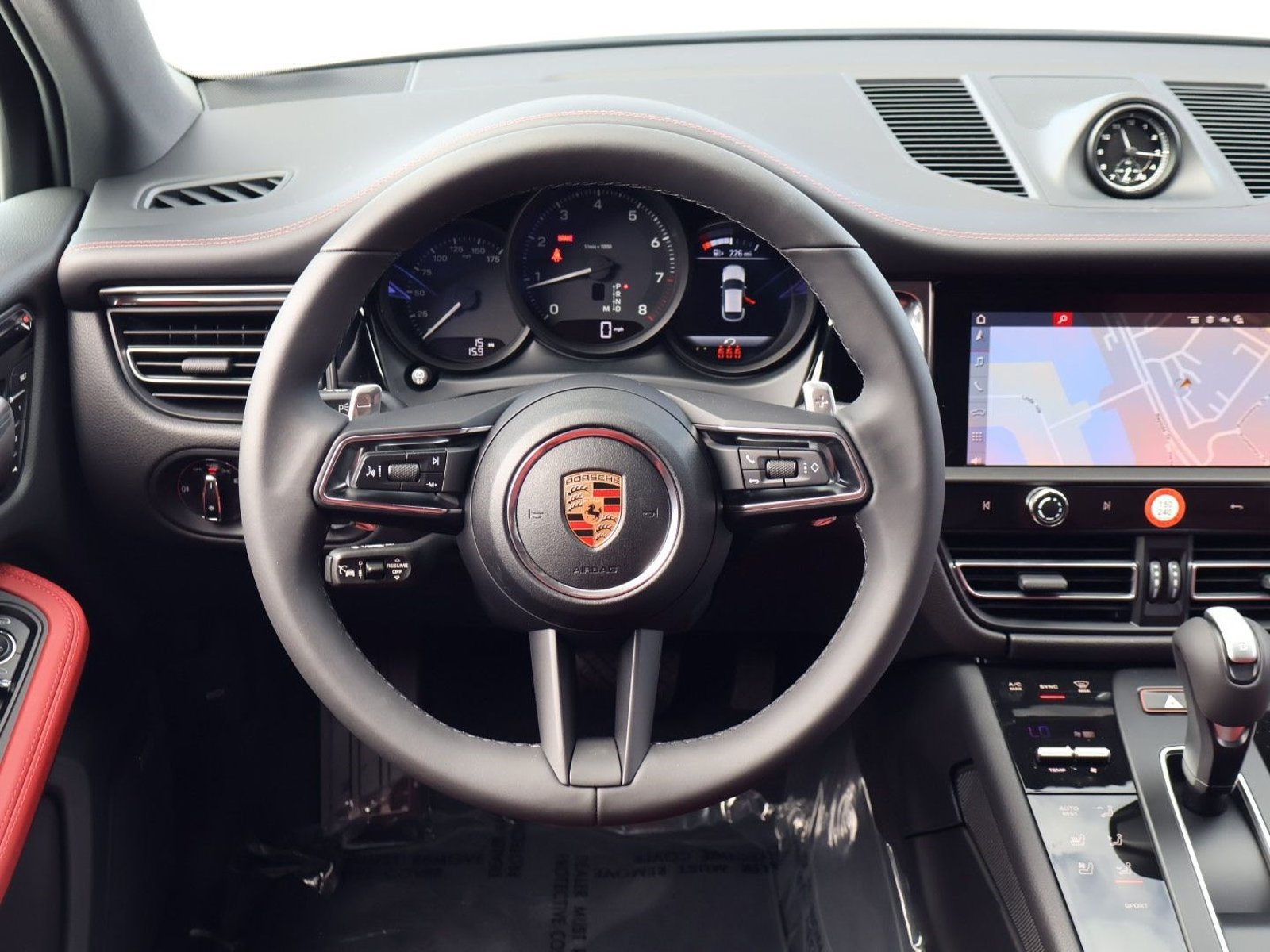 New 2026 Porsche Macan AWD/4WD image 15