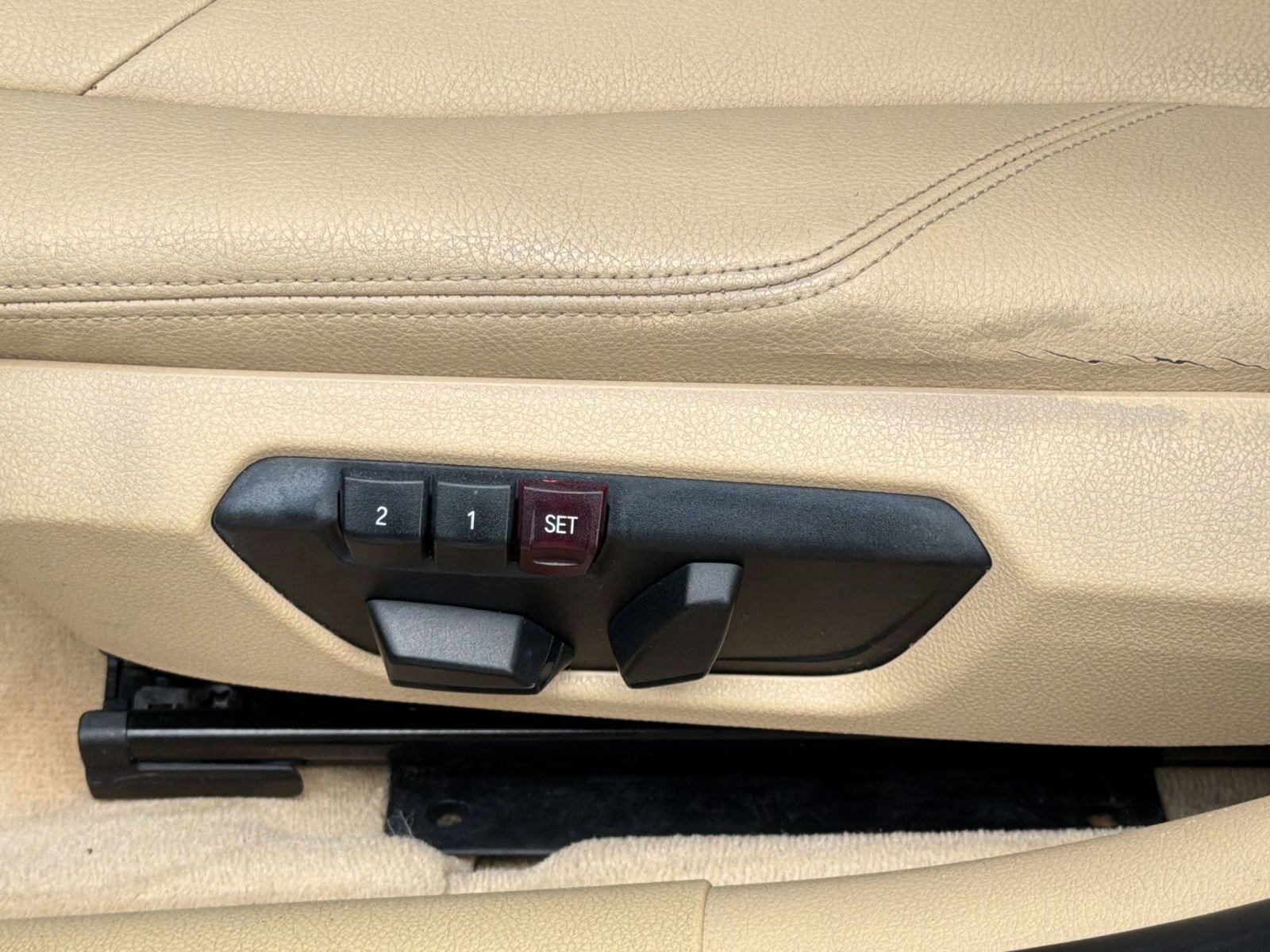 Used 2015 BMW 328i Sedan RWD image 14