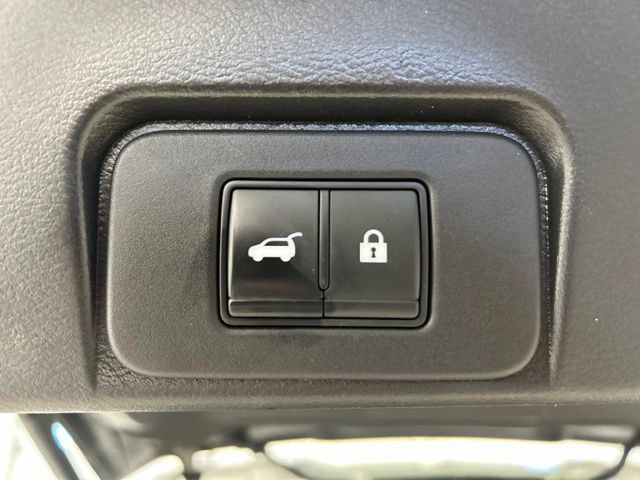 Used 2022 Nissan Rogue SV w/ SV Premium Package AWD/4WD image 22