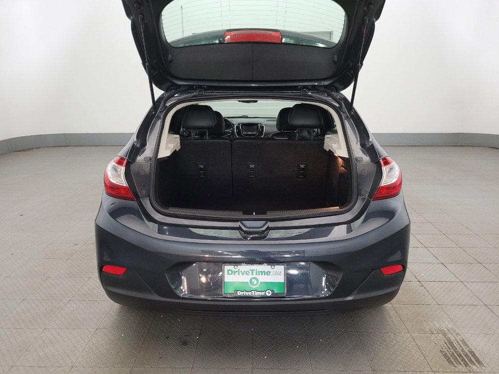 Used 2018 Chevrolet Cruze Premier FWD image 29
