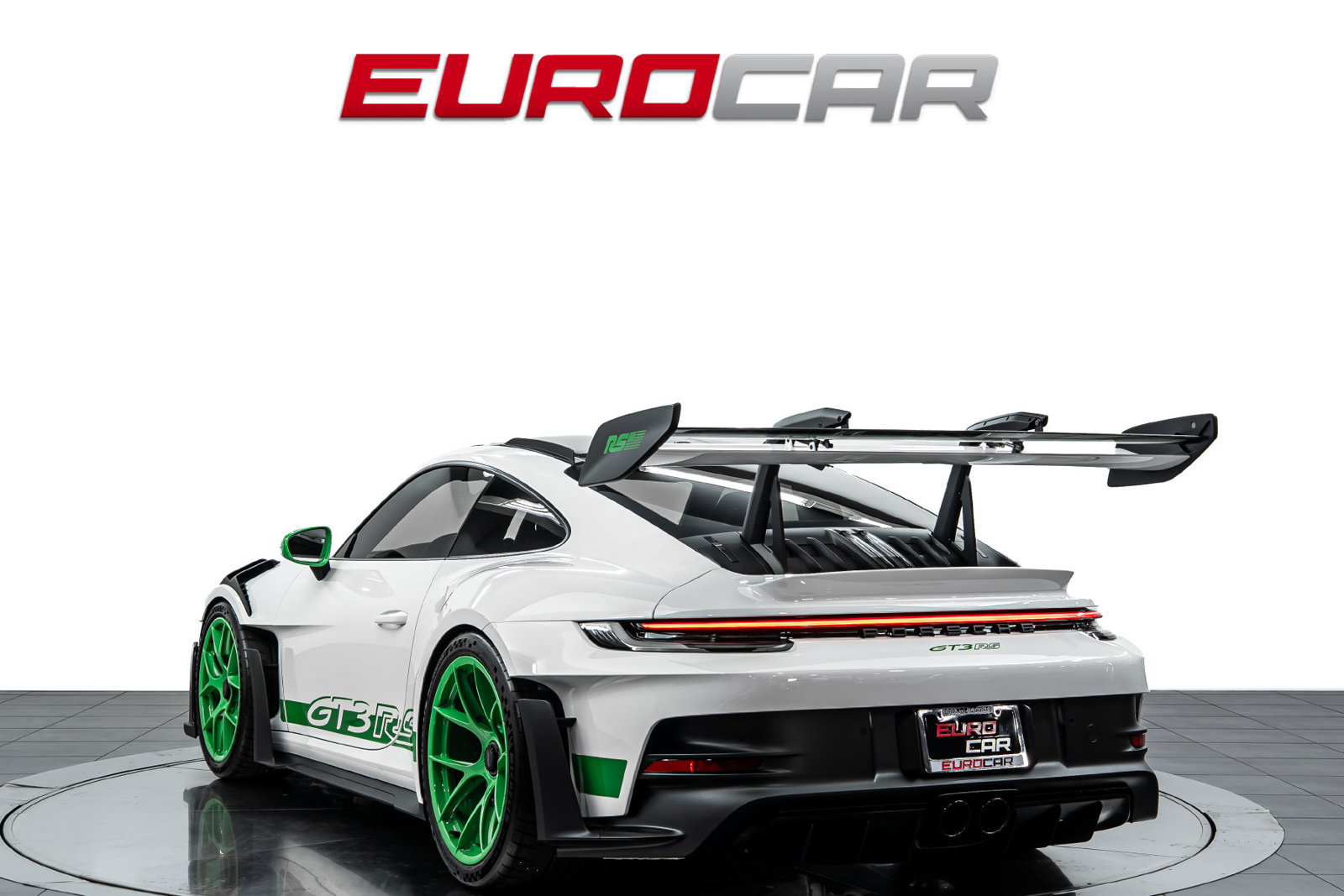 Used 2024 Porsche 911 GT3 RS RWD image 3