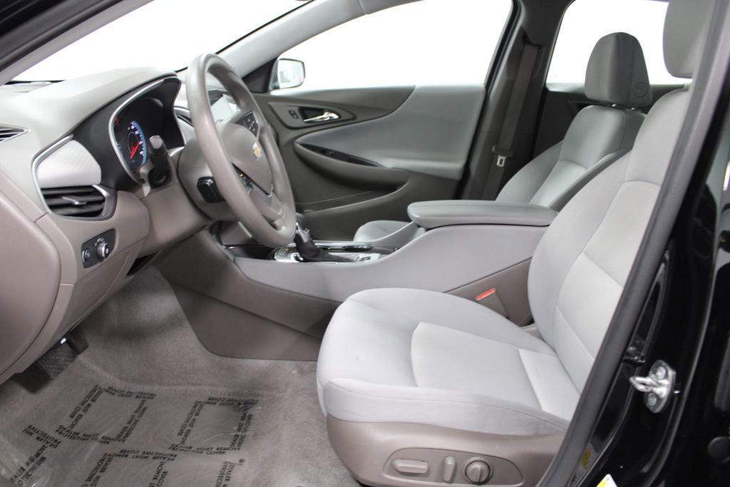Used 2024 Chevrolet Malibu LT image 18