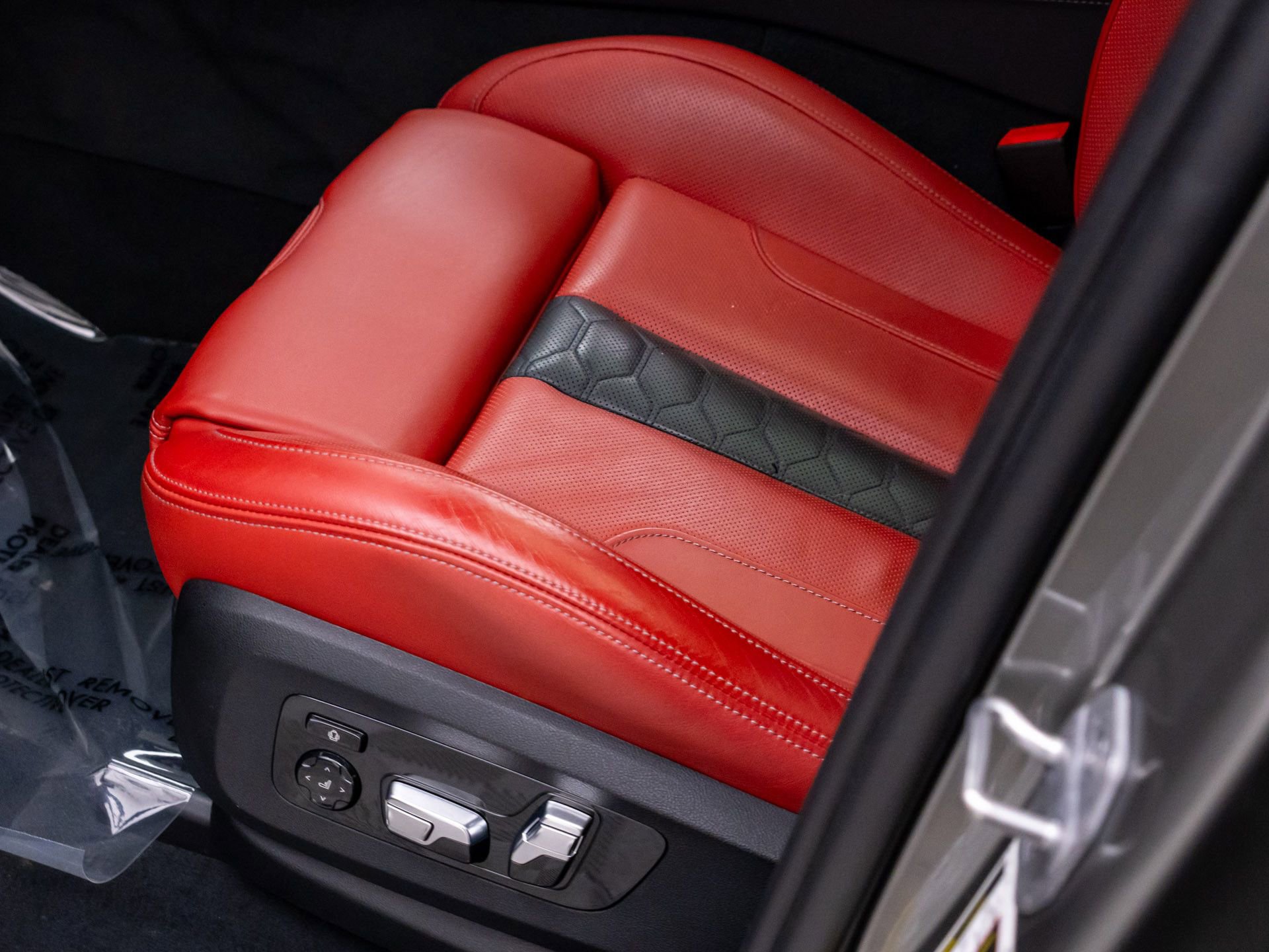 Certified 2023 BMW X6 M w/ Competition Package image 16