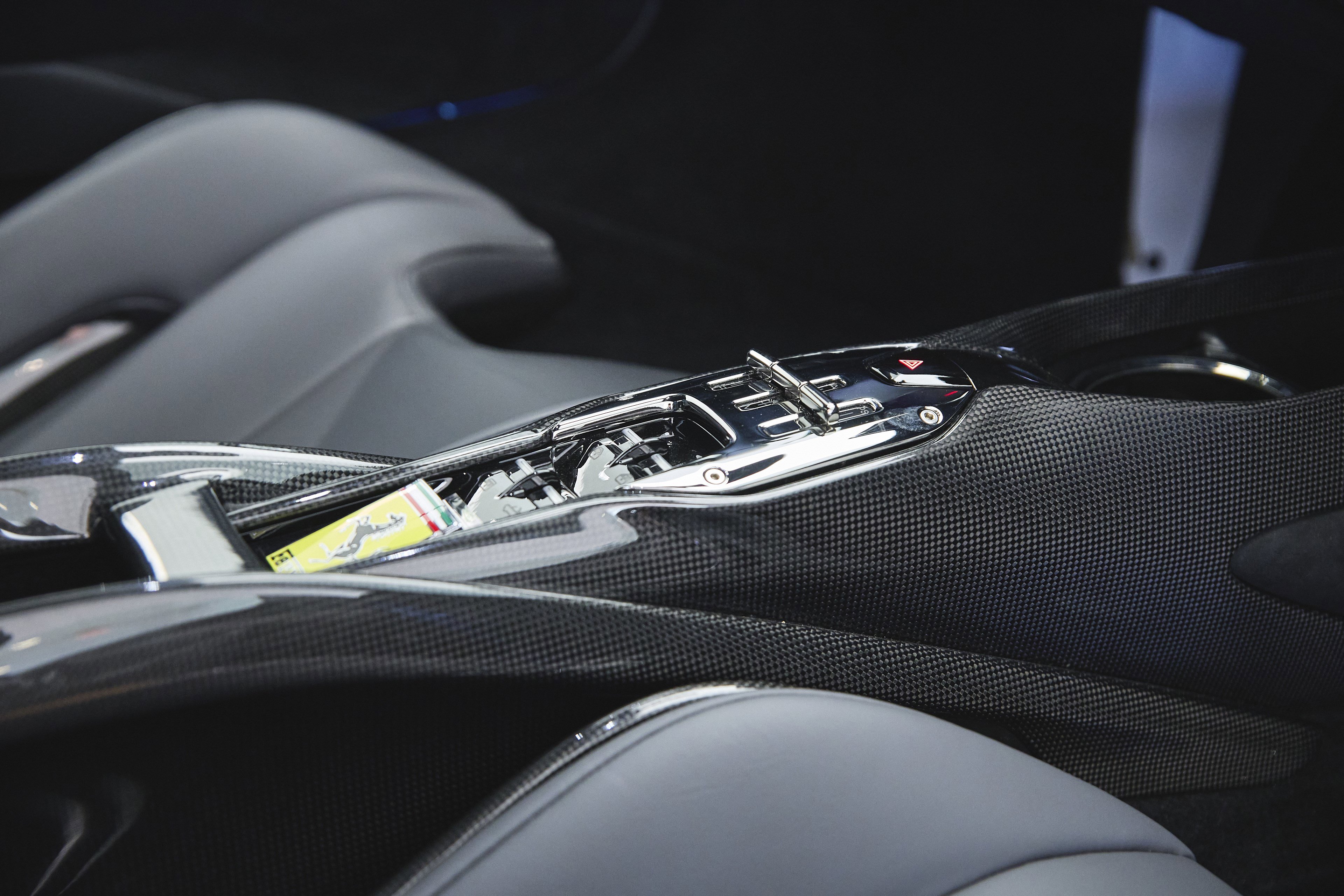 Used 2023 Ferrari SF90 Spider image 44