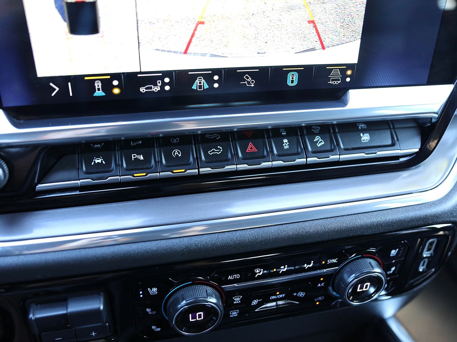 Certified 2023 Chevrolet Silverado 1500 High Country w/ Z71 Off-Road Package image 30