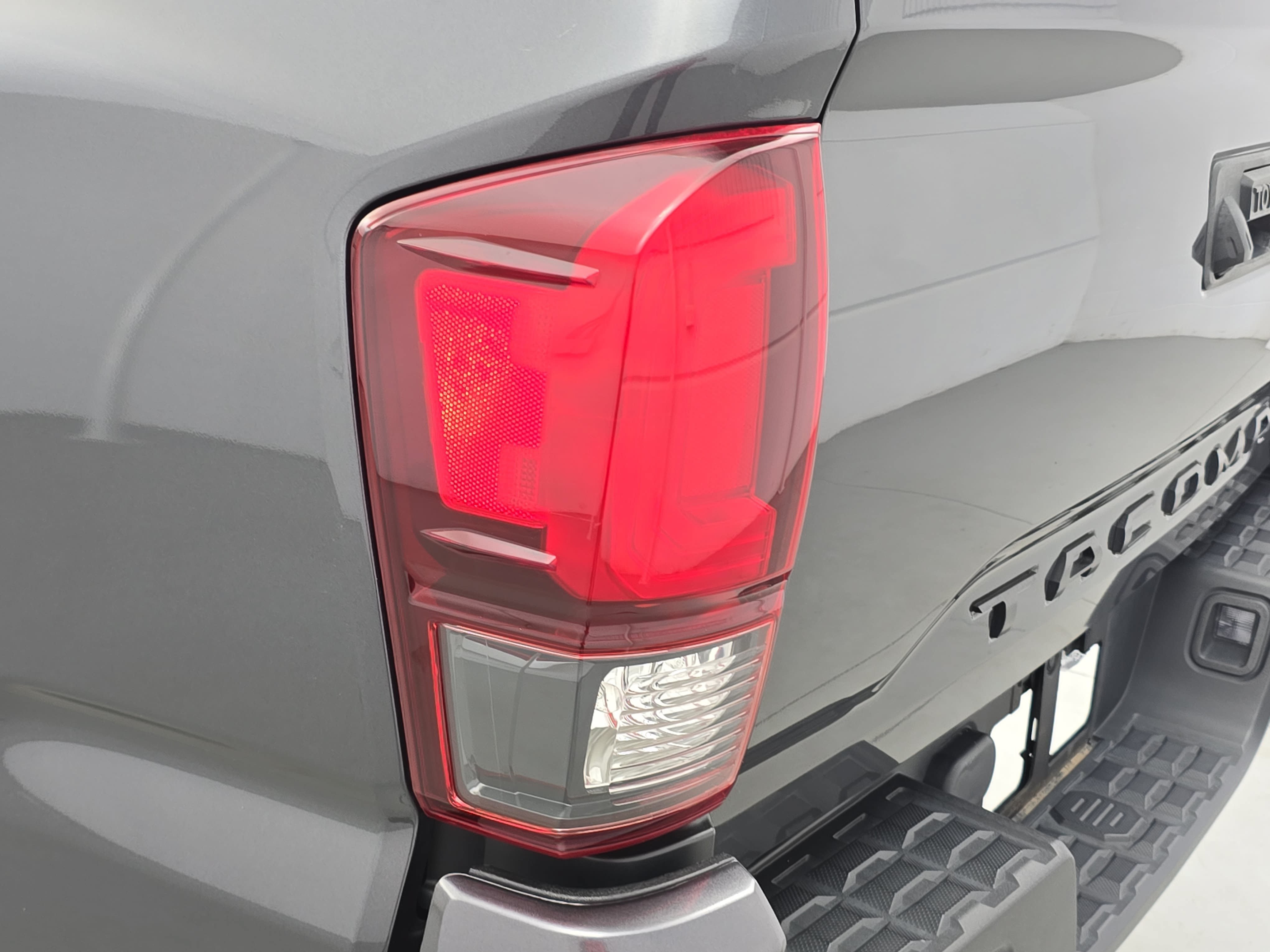 Used 2023 Toyota Tacoma SR w/ SR Convenience Package RWD image 32