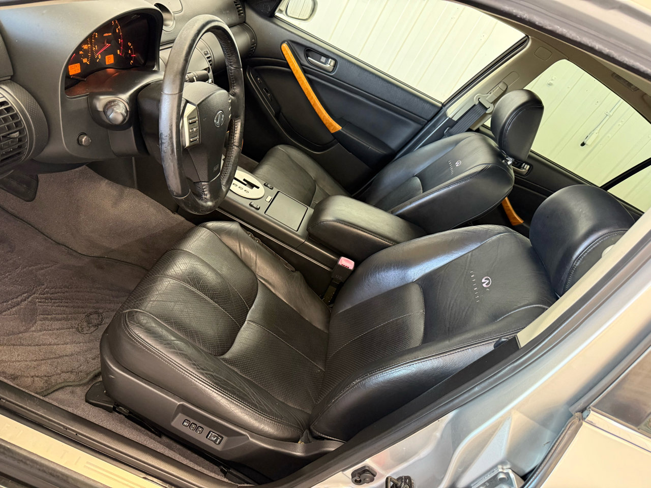 Used 2004 INFINITI G35 x Sedan image 24