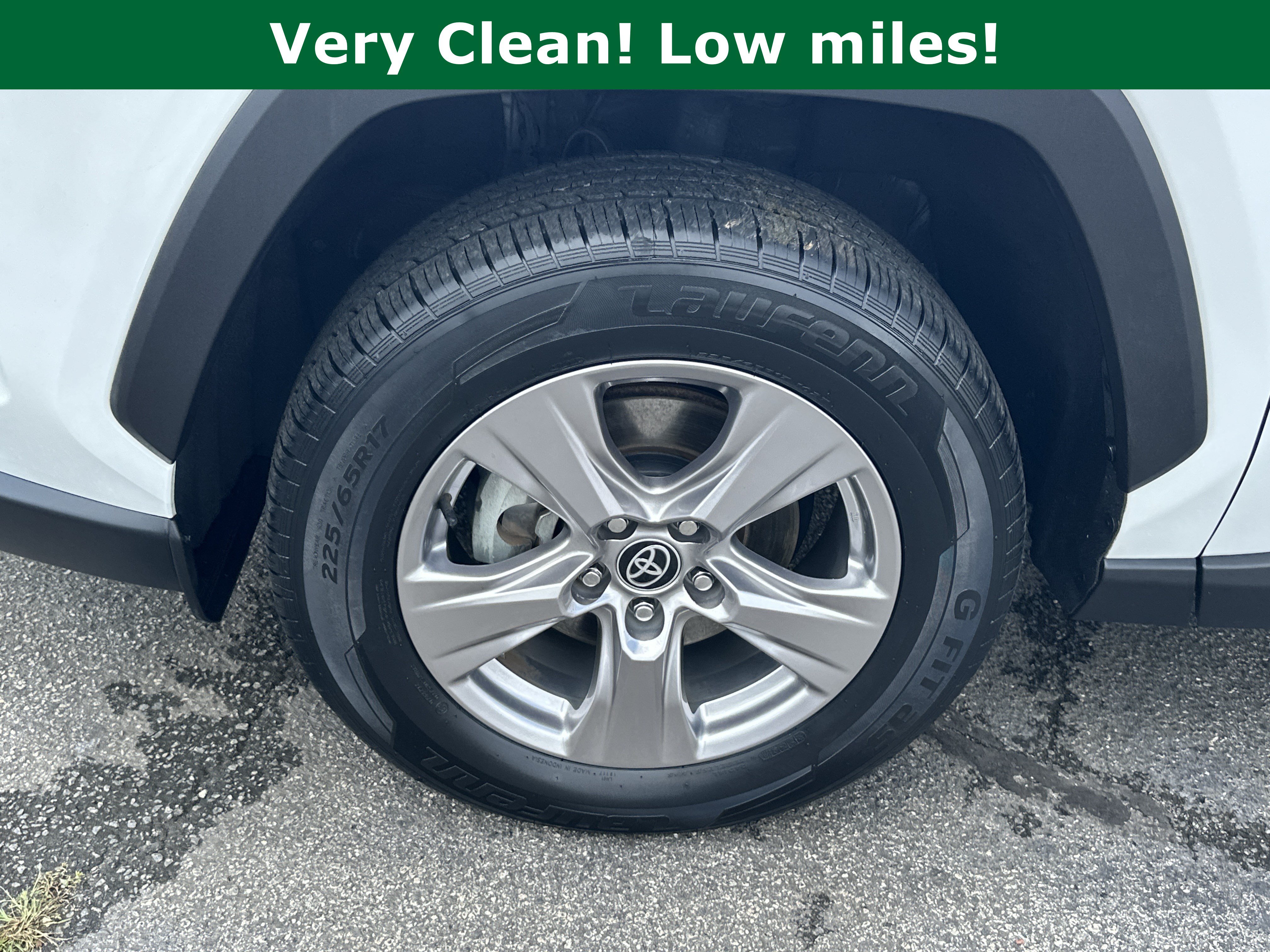 Used 2023 Toyota RAV4 XLE w/ Convenience Package FWD image 11
