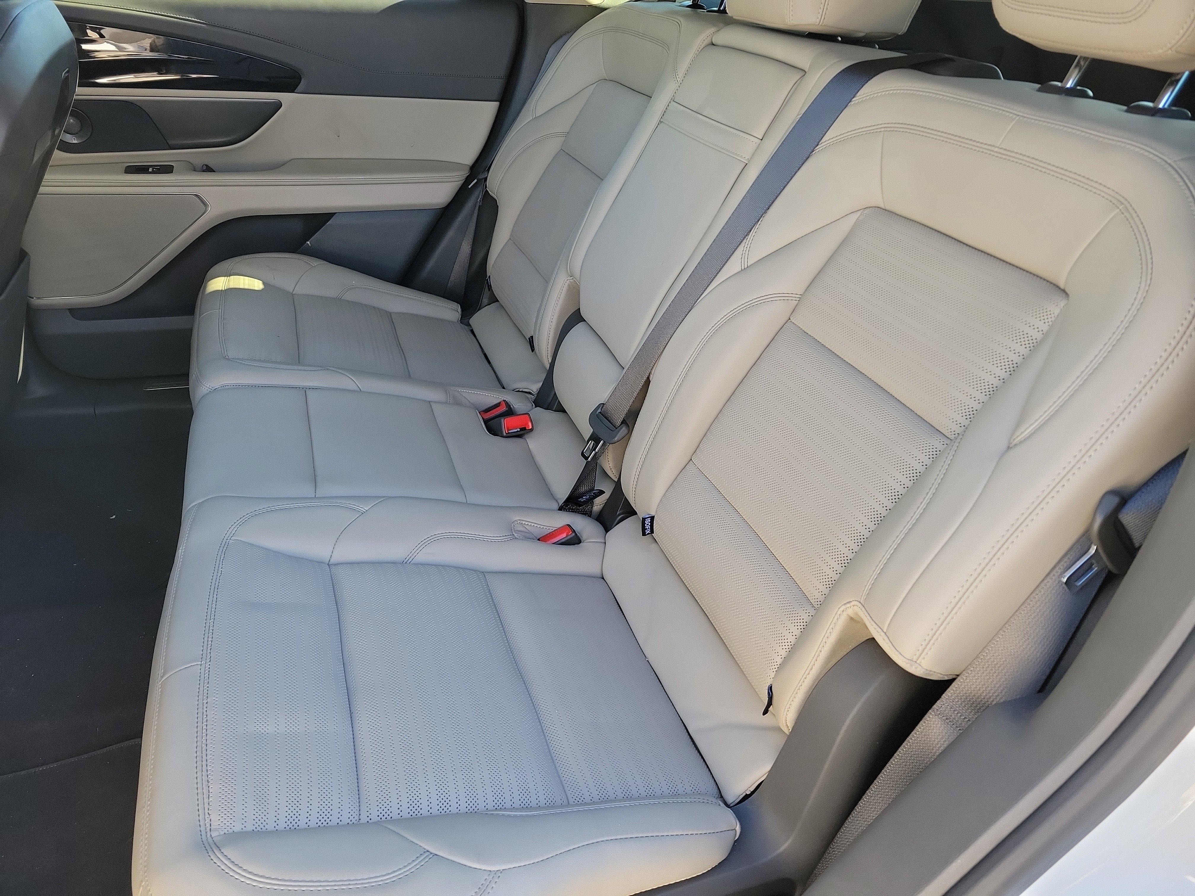 Used 2024 Lincoln Nautilus Reserve w/ Equipment Group 202A image 7