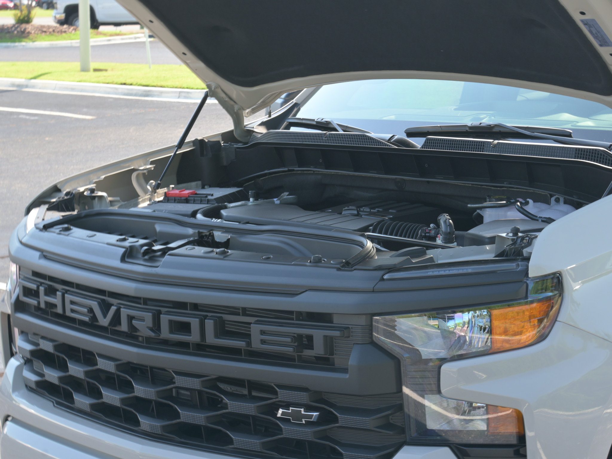 New 2026 Chevrolet Silverado 1500 Custom w/ Turbomax Blackout Package AWD/4WD image 8
