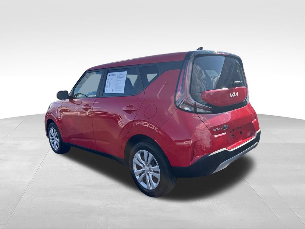 Used 2023 Kia Soul LX FWD image 7