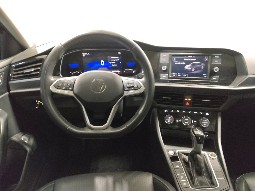 Used 2024 Volkswagen Jetta SE image 22