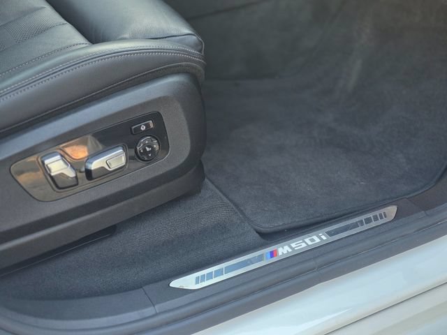 Used 2020 BMW X5 M50i w/ Parking Assistance Package AWD/4WD image 38