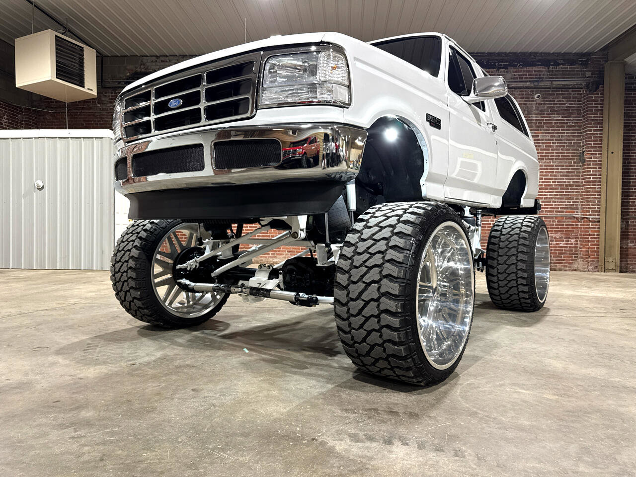 Used 1994 Ford Bronco XLT image 28