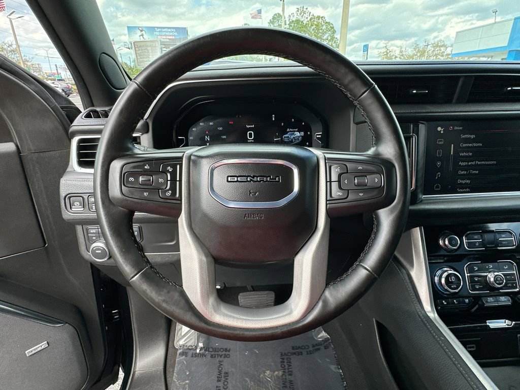 Used 2024 GMC Yukon Denali image 12