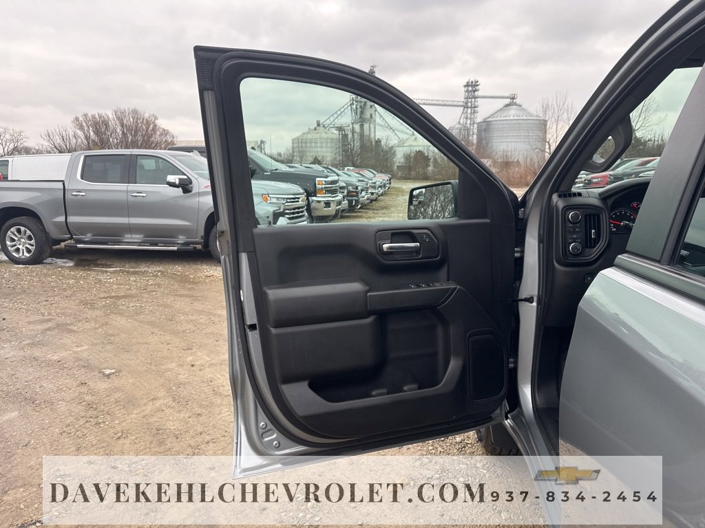 Used 2024 Chevrolet Silverado 1500 Custom image 11