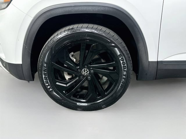 Certified 2023 Volkswagen Atlas SE w/ Black Wheel Package AWD/4WD image 32