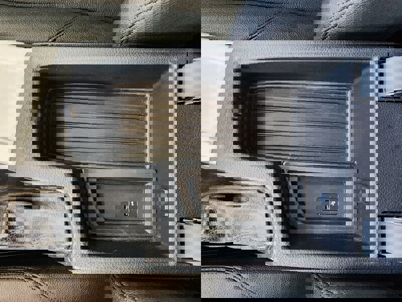 Used 2018 BMW 320i Sedan w/ Convenience Package image 50