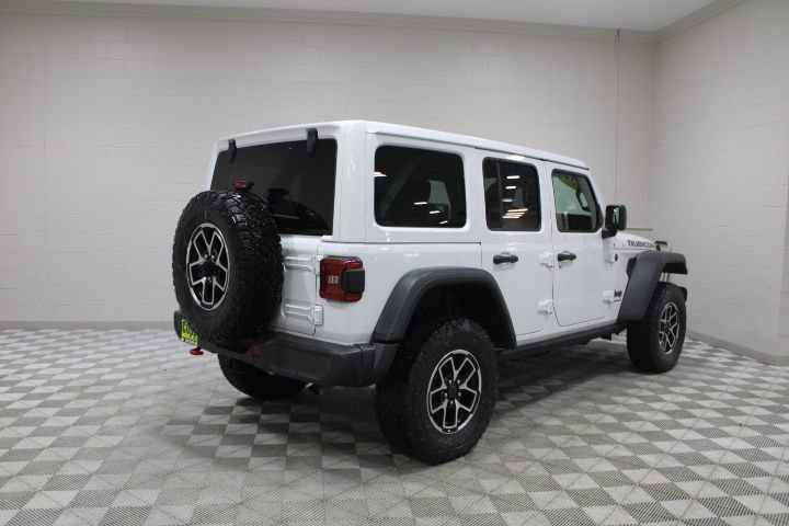 Used 2025 Jeep Wrangler Unlimited Rubicon image 11