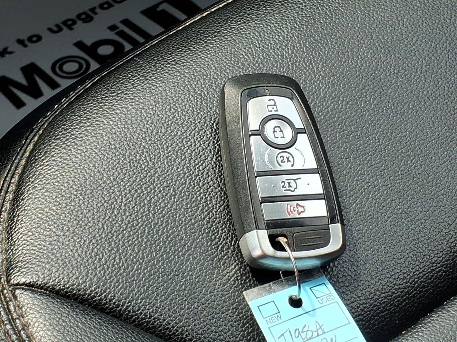 Used 2020 Ford Explorer XLT w/ Equipment Group 202A AWD/4WD image 22