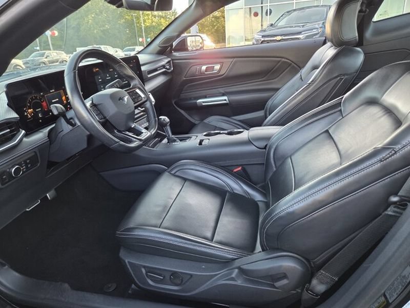 Used 2024 Ford Mustang Premium RWD image 11
