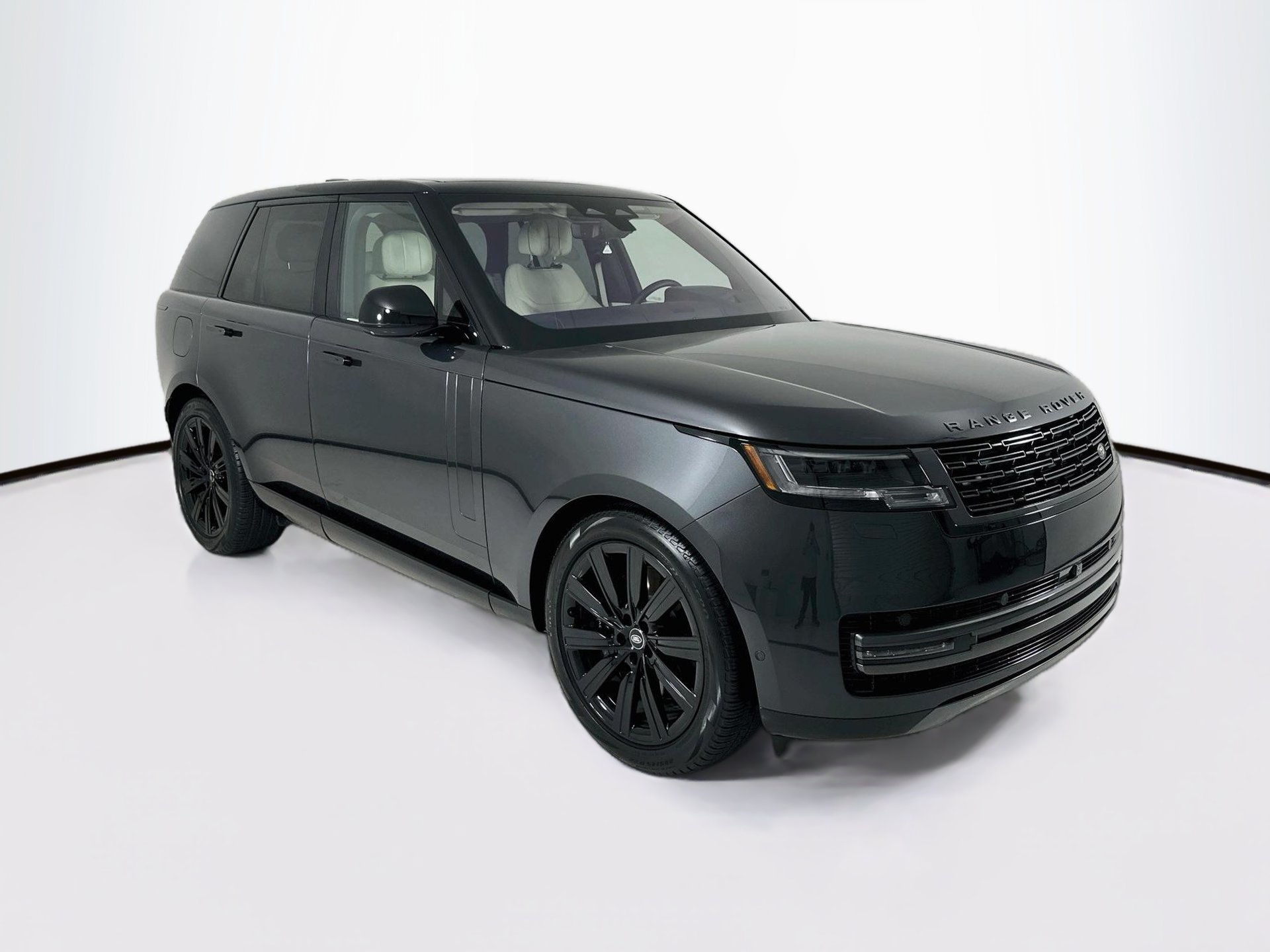 Used 2023 Land Rover Range Rover SE AWD/4WD image 1