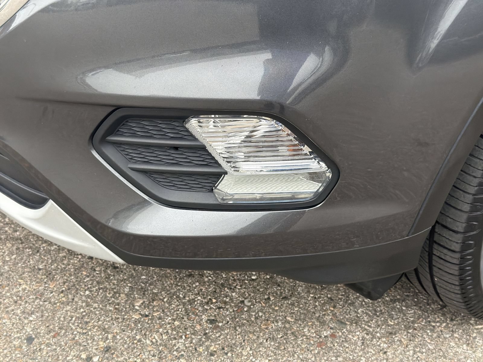 Used 2018 Ford Escape SEL AWD/4WD image 12