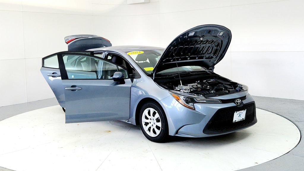 Certified 2021 Toyota Corolla LE w/ Carpet Mat Package (TMS) FWD image 12