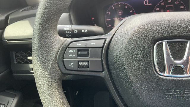Used 2025 Honda Accord SE image 11