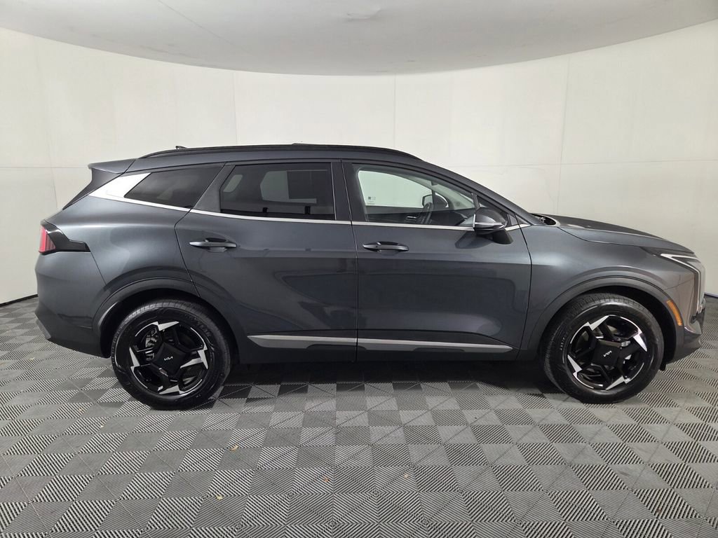 Used 2026 Kia Sportage EX w/ EX Panoramic Sunroof Package AWD/4WD image 4