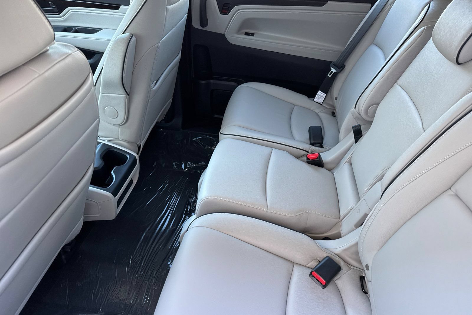 New 2026 Honda Odyssey Touring image 12