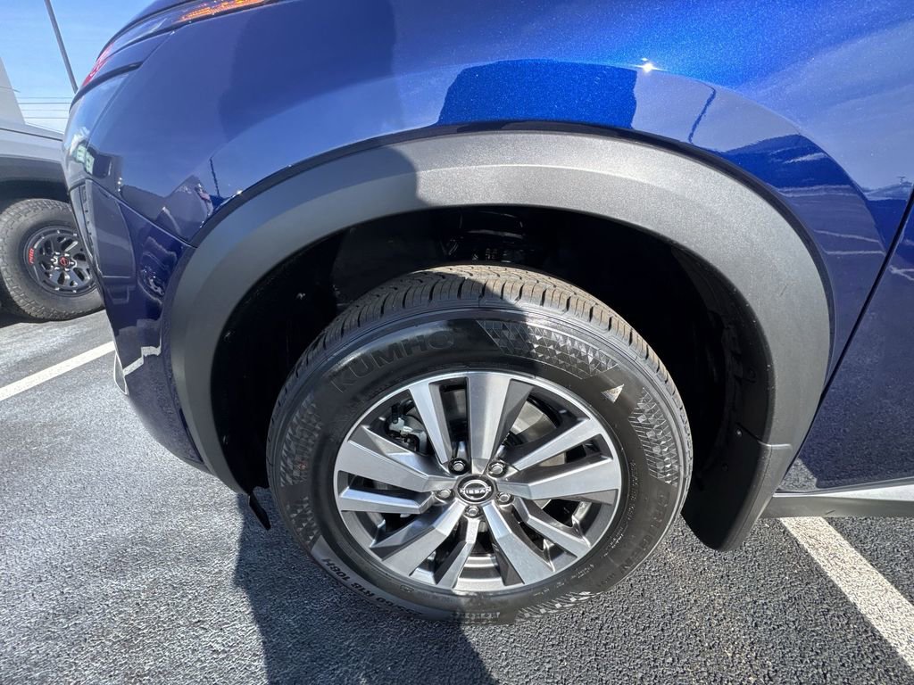 New 2026 Nissan Pathfinder SL image 10