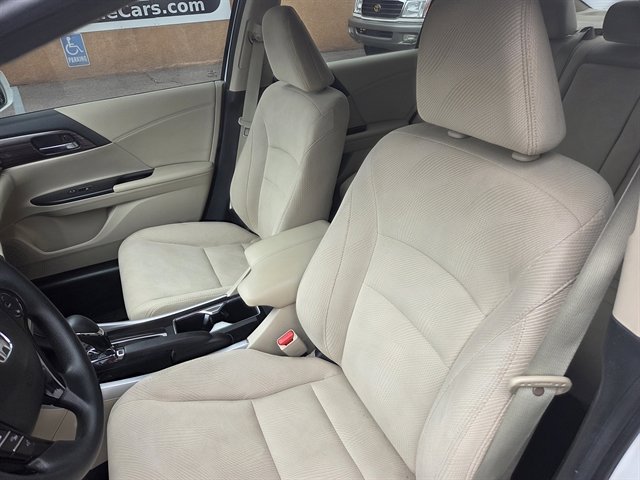 Used 2017 Honda Accord EX image 8