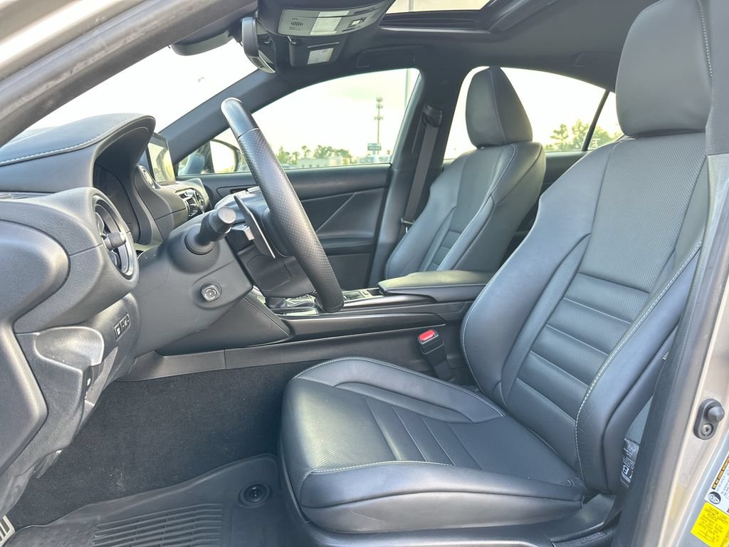 Used 2023 Lexus IS 350 F Sport w/ Navigation Package RWD image 8