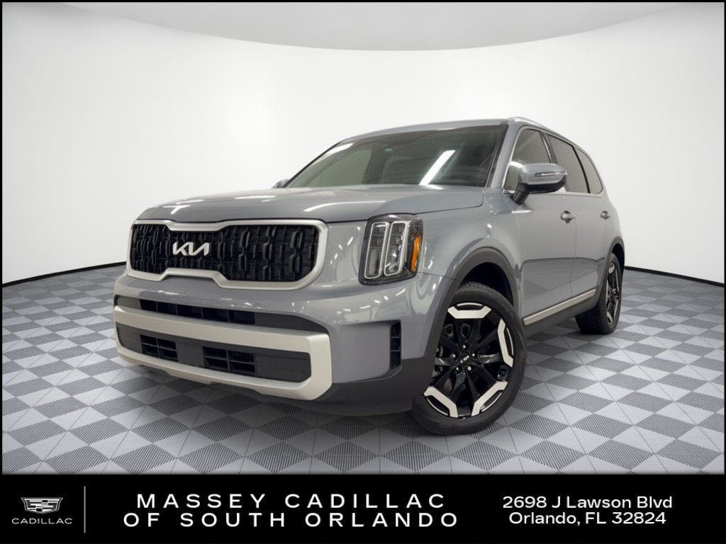 Used 2024 Kia Telluride EX w/ EX Captain's Chair Package