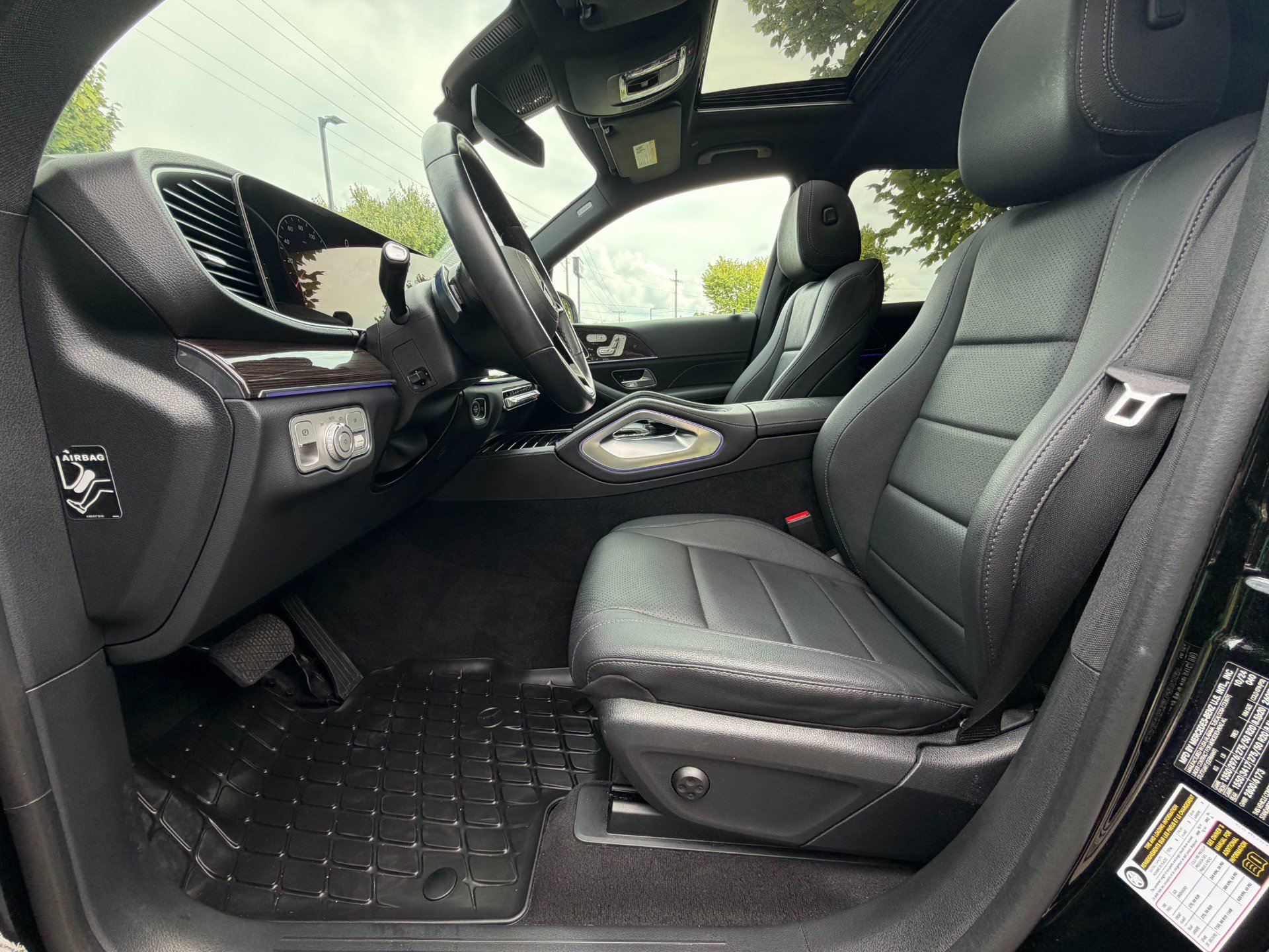 Used 2025 Mercedes-Benz GLE 350 4MATIC image 9