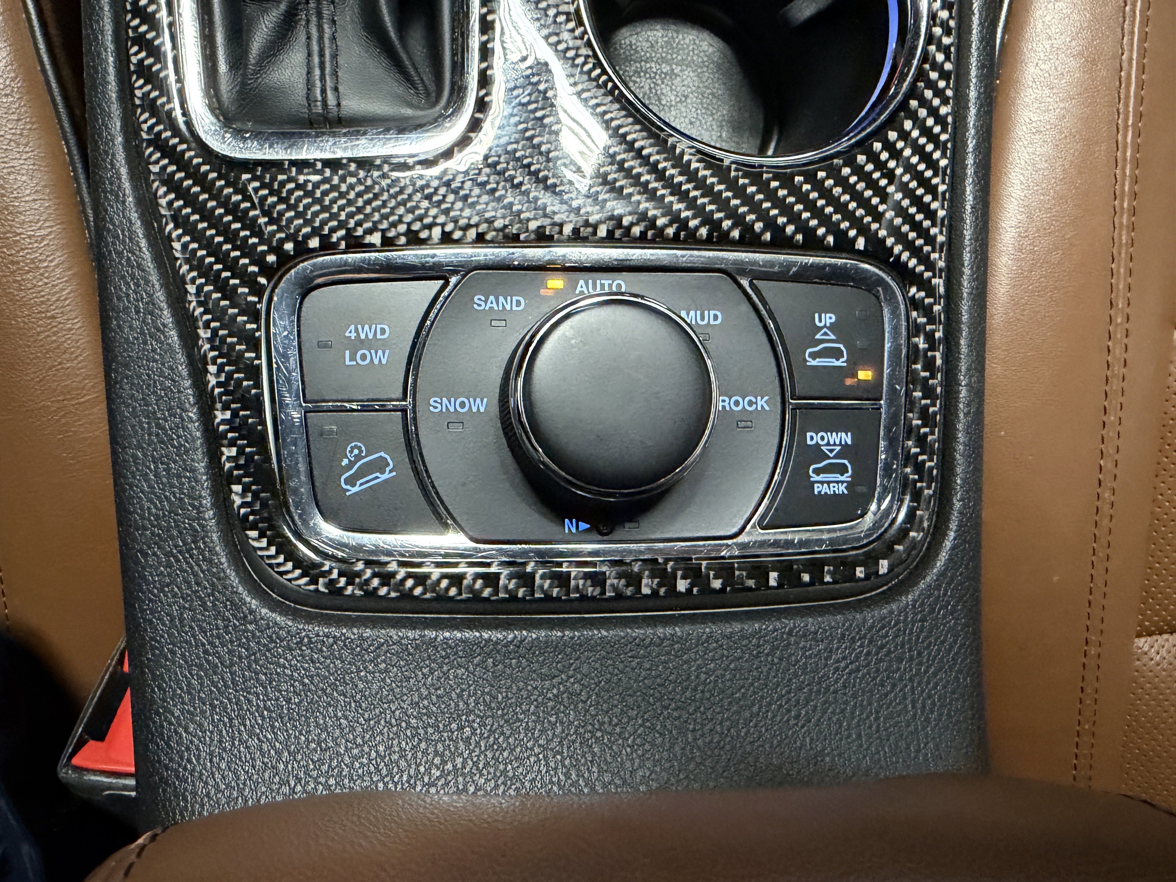 Used 2020 Jeep Grand Cherokee Overland image 19