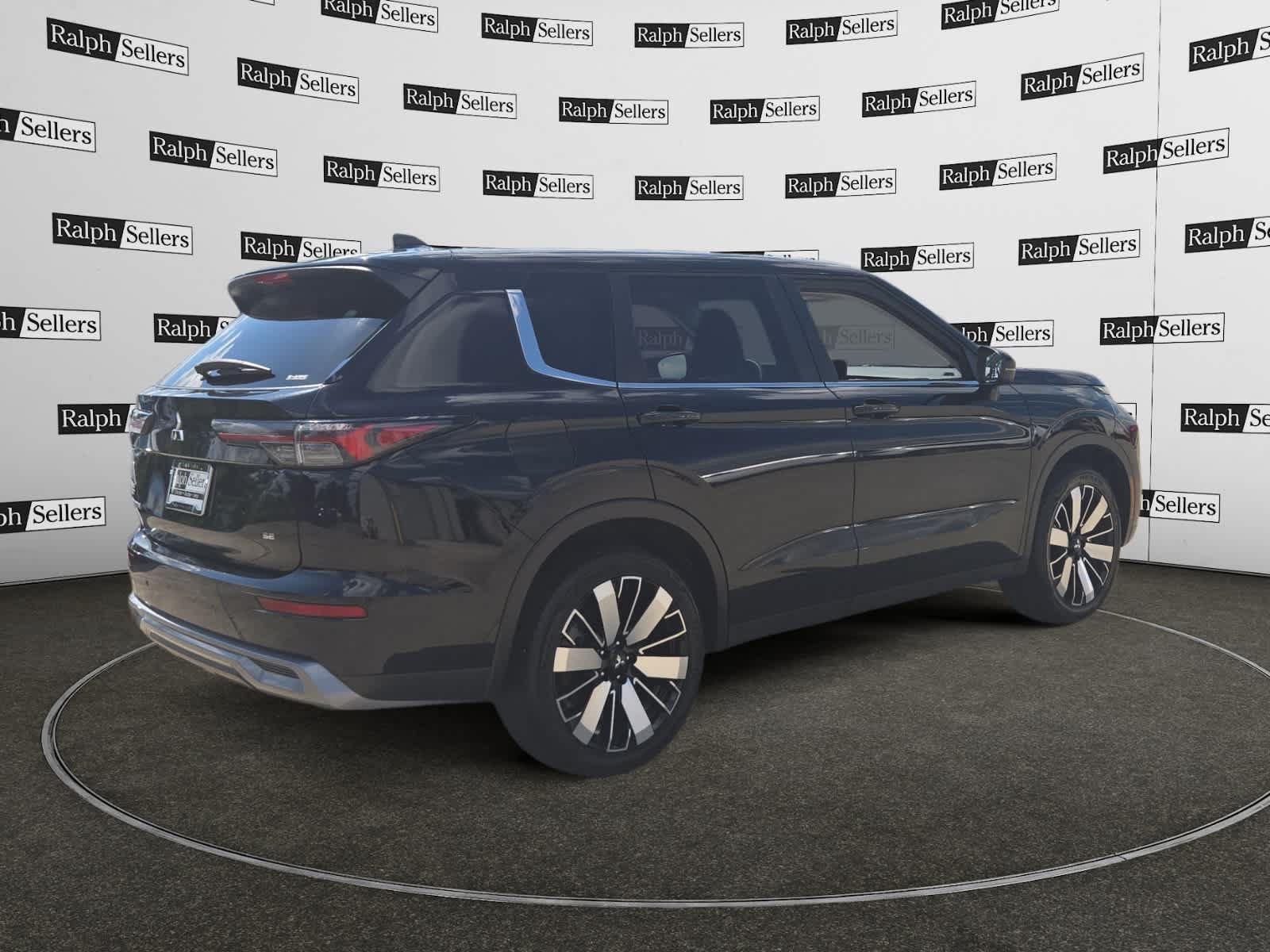Used 2025 Mitsubishi Outlander SE AWD/4WD image 6