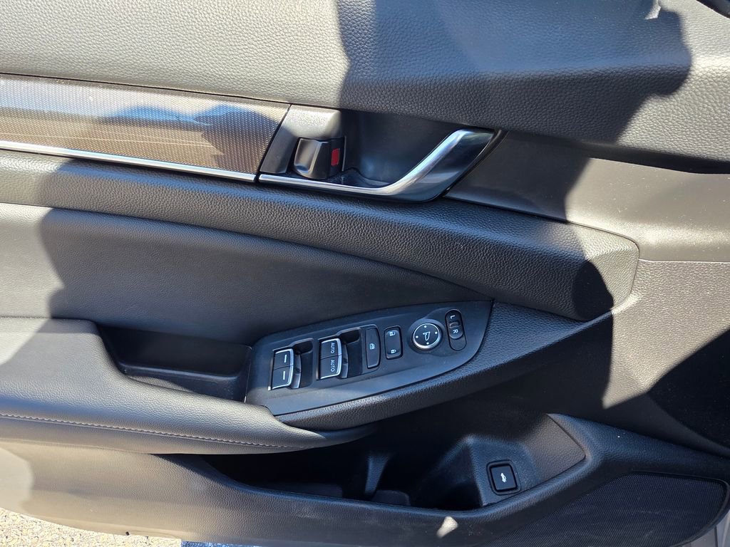 Used 2022 Honda Accord Sport image 14