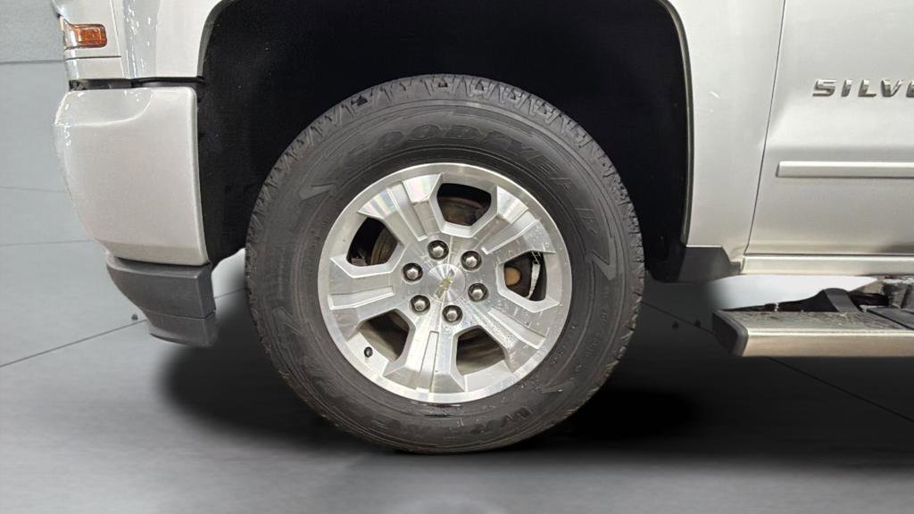 Used 2017 Chevrolet Silverado 1500 LT w/ All Star Edition image 25