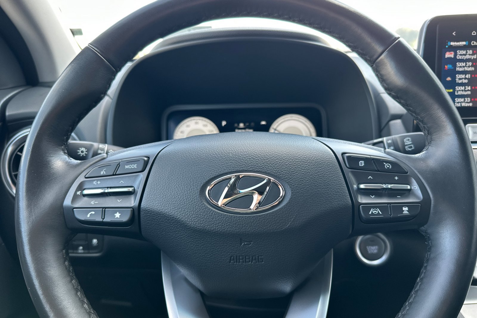 Used 2023 Hyundai Kona Limited w/ Cargo Package image 24