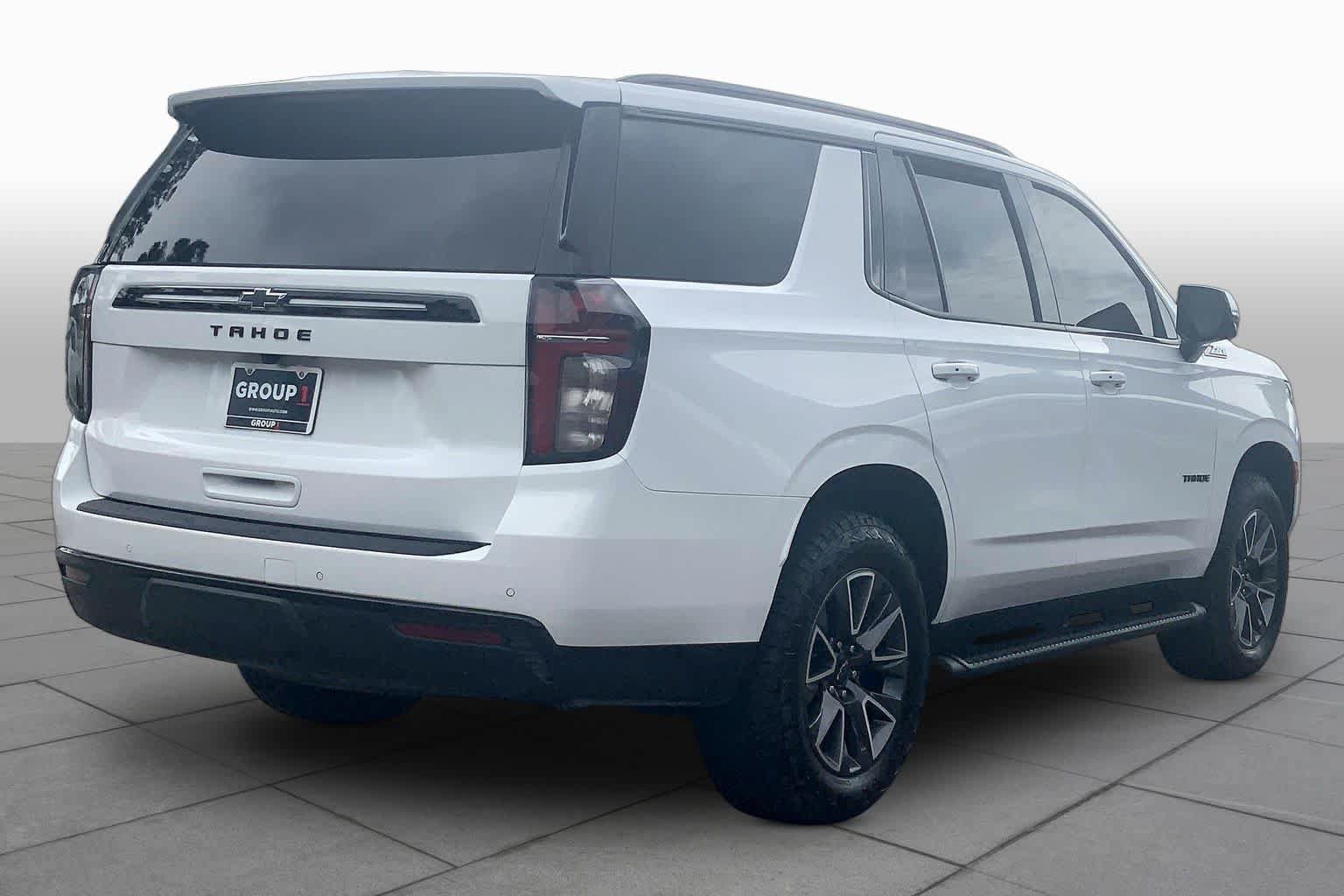 Used 2023 Chevrolet Tahoe Z71 w/ Luxury Package AWD/4WD image 13