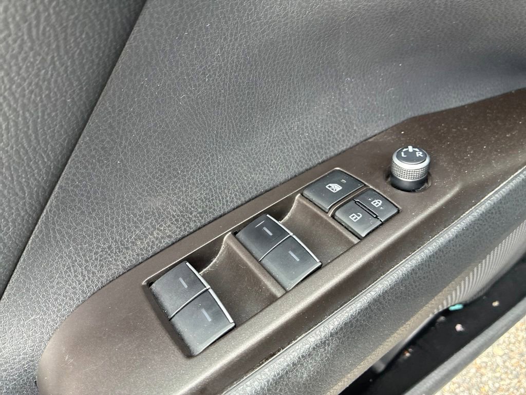 Used 2024 Toyota Camry XSE FWD image 12
