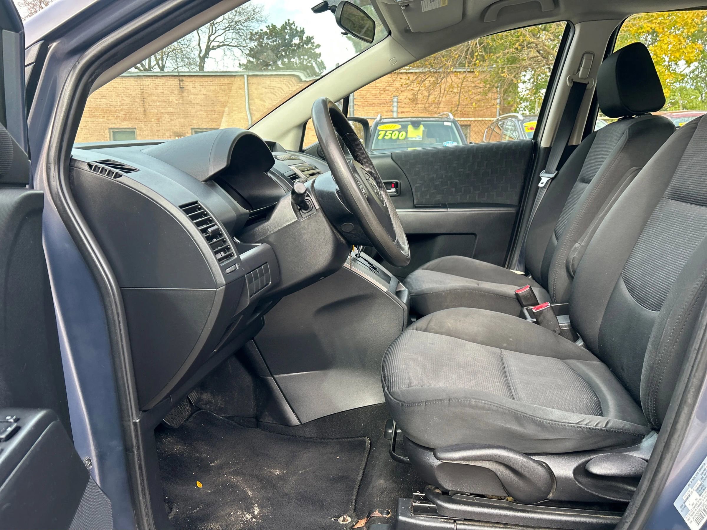 Used 2008 MAZDA MAZDA5 Sport FWD image 10