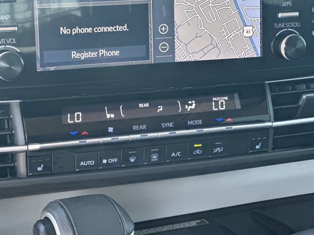 Certified 2024 Toyota Sienna XLE w/ XLE Plus Package FWD image 19