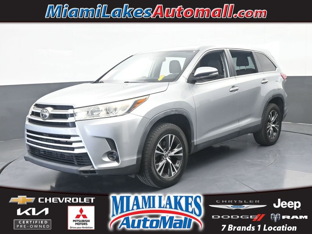 Used 2019 Toyota Highlander LE FWD 360° Tour
