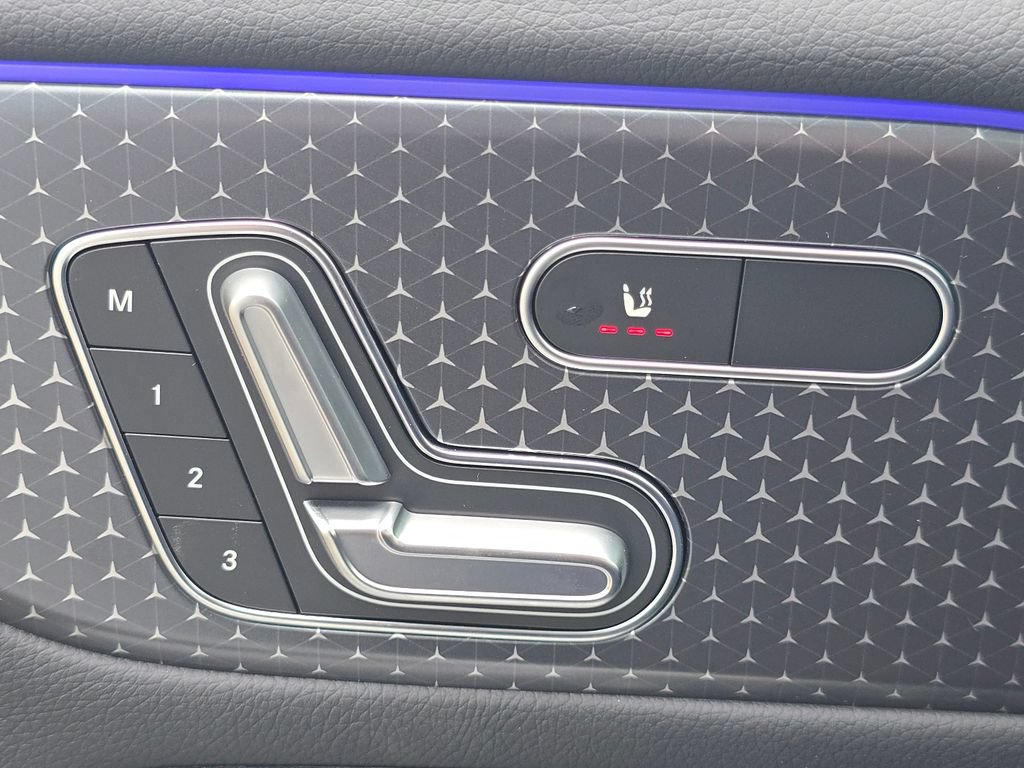 New 2026 Mercedes-Benz GLB 250 4MATIC image 5